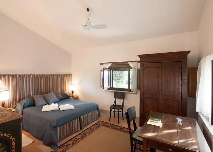 Tenuta Di Canonica מלון 3*