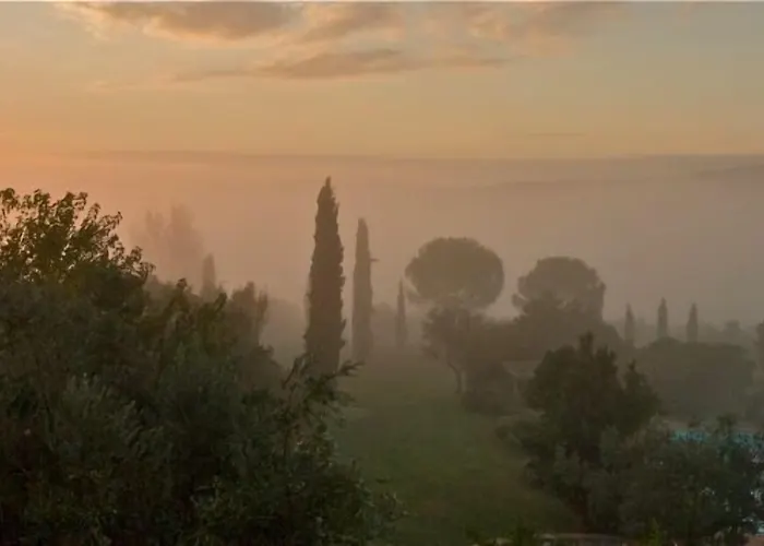 מלון Tenuta Di Canonica 3*