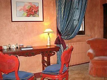 Tenuta Di Canonica מלון 3*