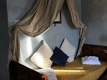 Tenuta Di Canonica מלון